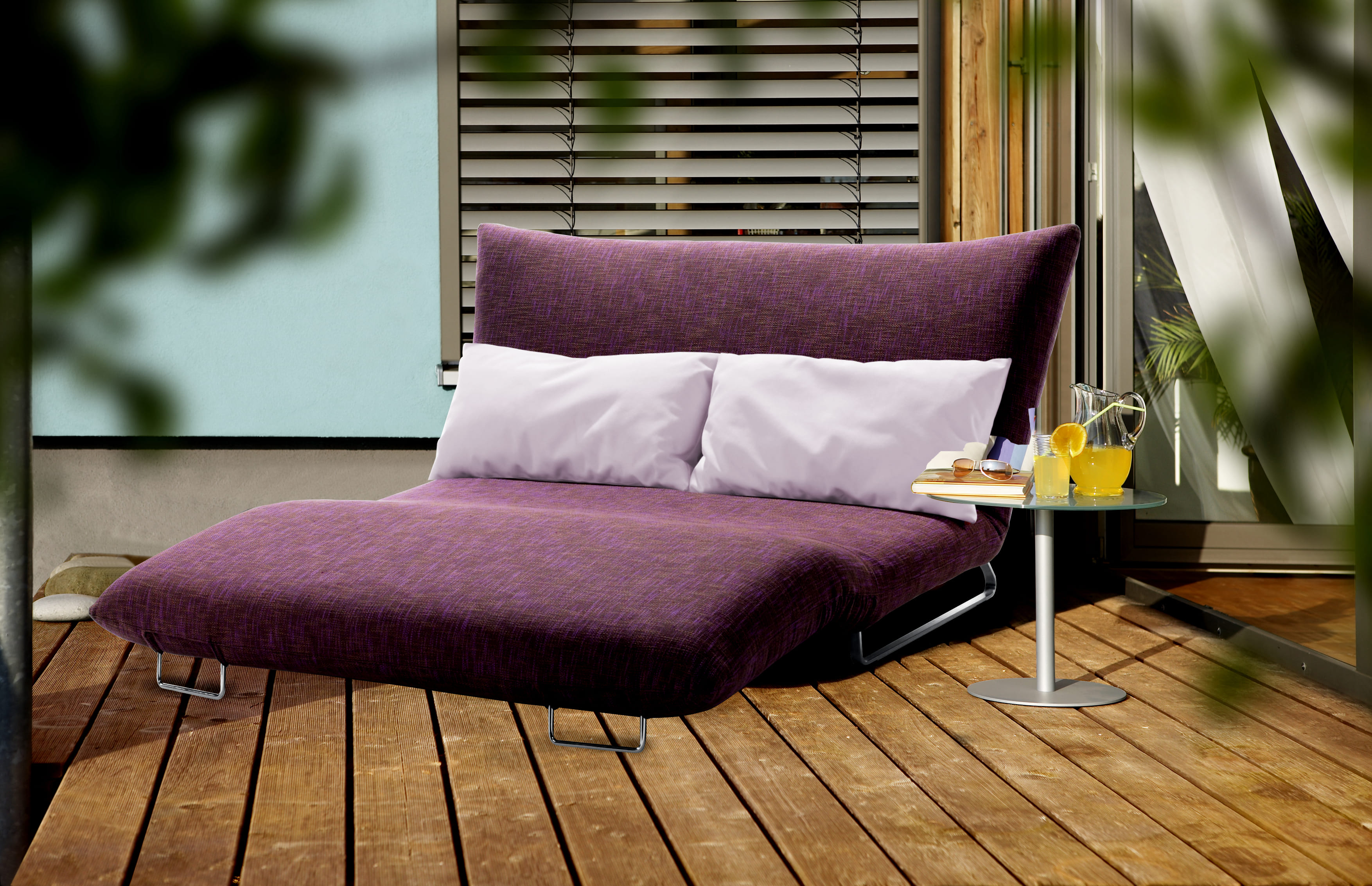 Bild der Josh Liege von Signet in dunkelrot